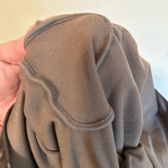 SPANX Women’s XL Look At Me Now Seamless Olive Leopard Leggings‎ Business Casual - Picture 3 of 4